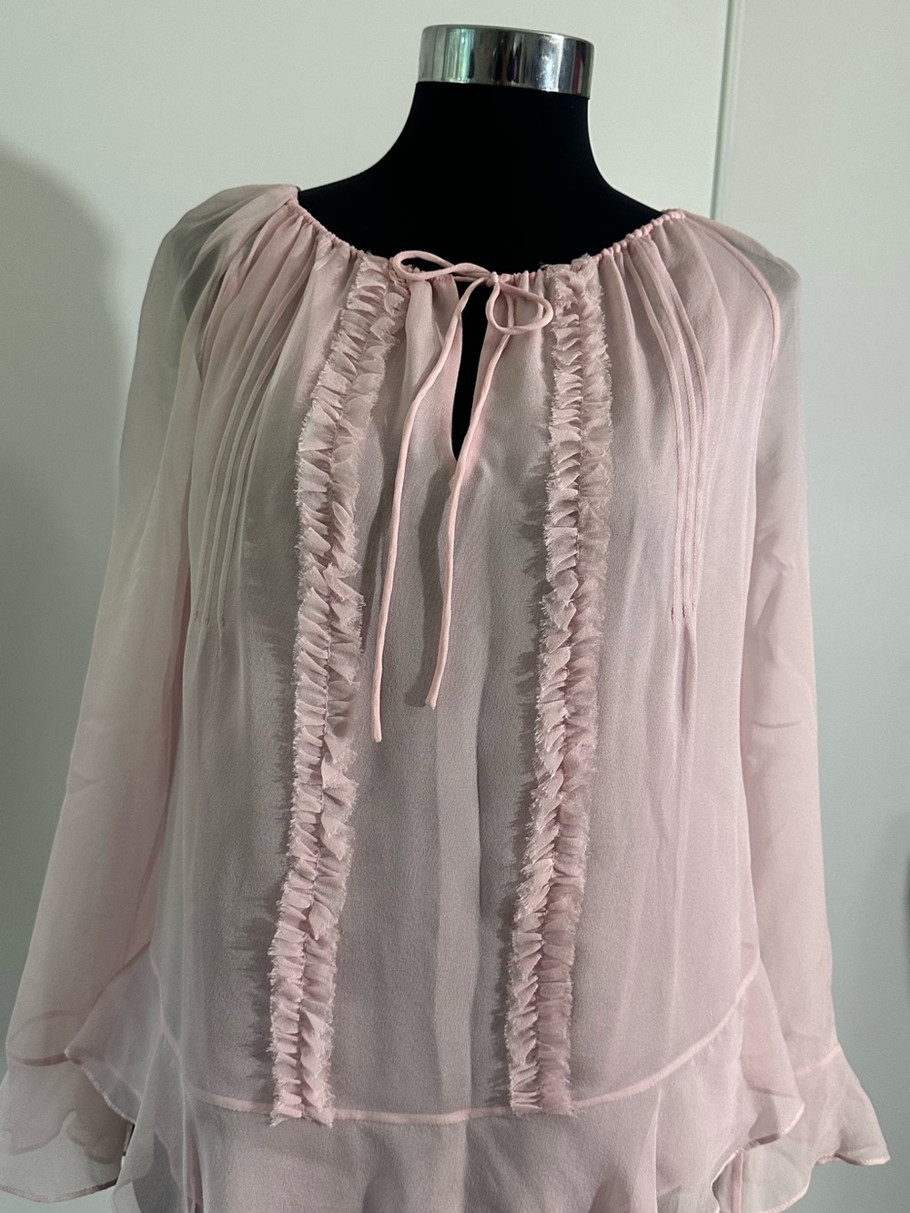 Diane Von Furstenberg Silk Pale Pink Ruffled Tie-Neck Blouse